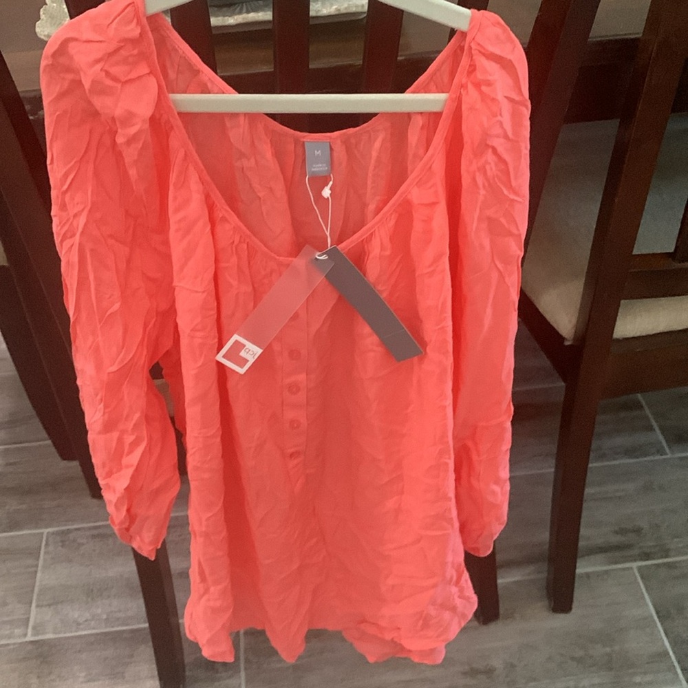 New Women’s coral orange blouse feminine and Flowy Top NWT